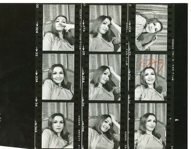 Julie Newmar On Set Portraits It Takes A Thief Rare 1968 Abc Tv Photo Proofsheet